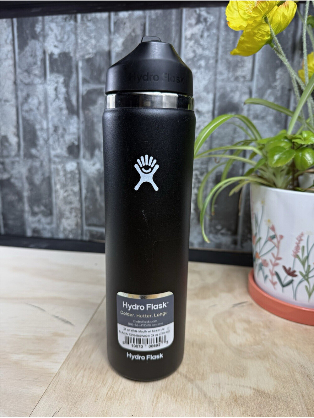 Hydro Flask 24 oz Wide Mouth Stainless Steel Water Bottle w/ Straw Lid, Black